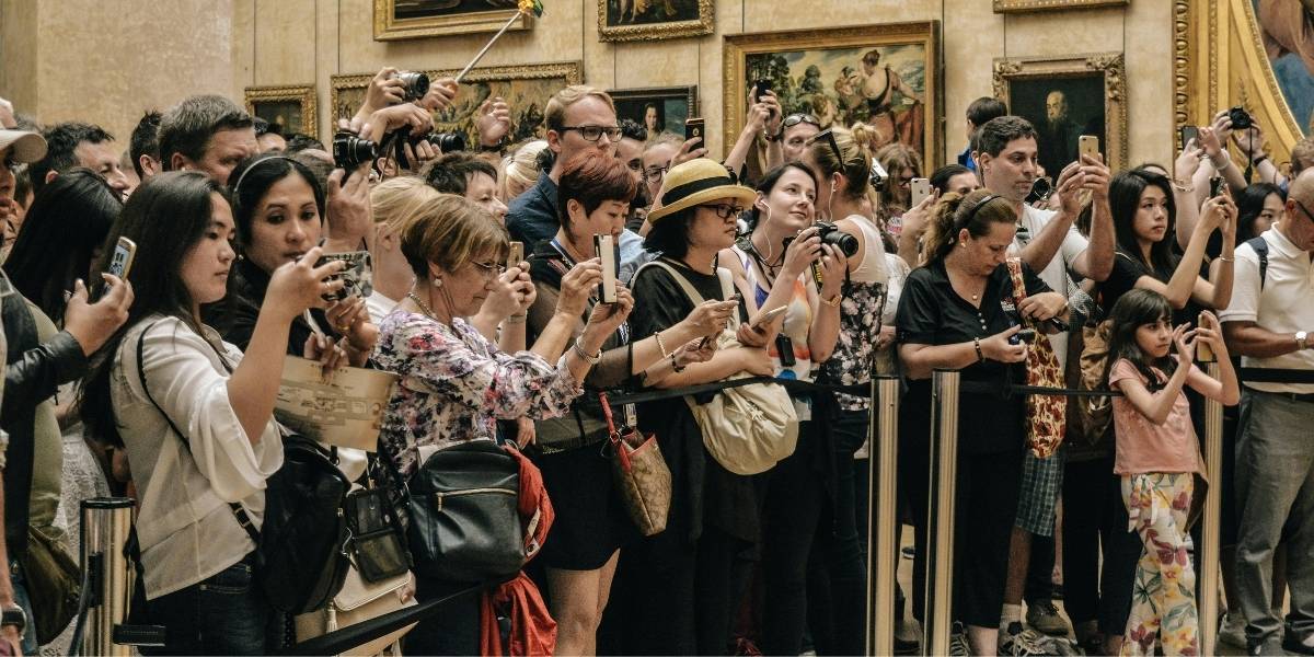 Building Global Fame: What It Takes to Rise Worldwide